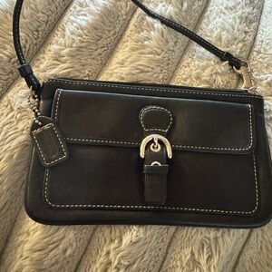 Coach Black leather 9550 Coach wristlet with silver hardware and hangtag